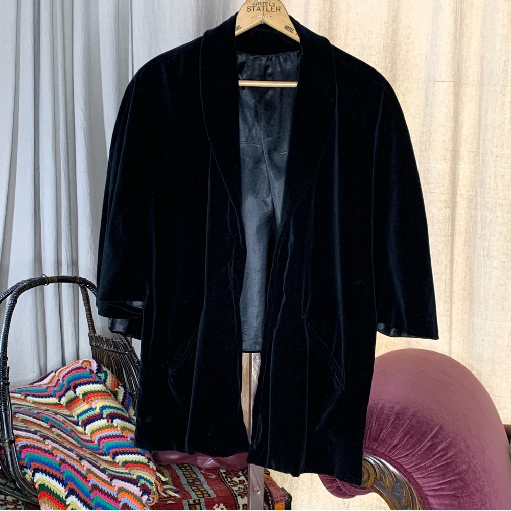 60s Velvet Cape Wrap